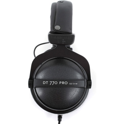 1beyerdynamicdt770pro250-1