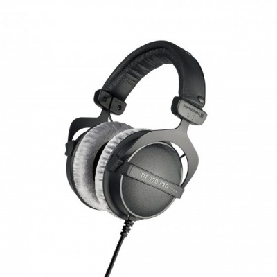 dt770pro-250ohm_perspective_v1